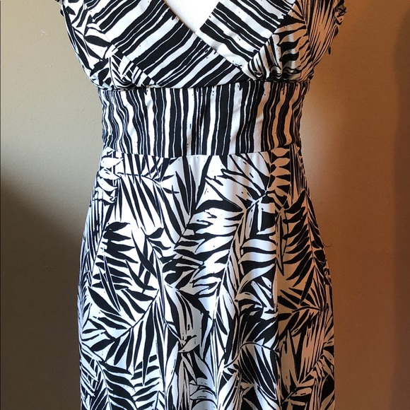 Evan Picone V-Neck Dress Sz 12 Black & White euc - Picture 2 of 5
